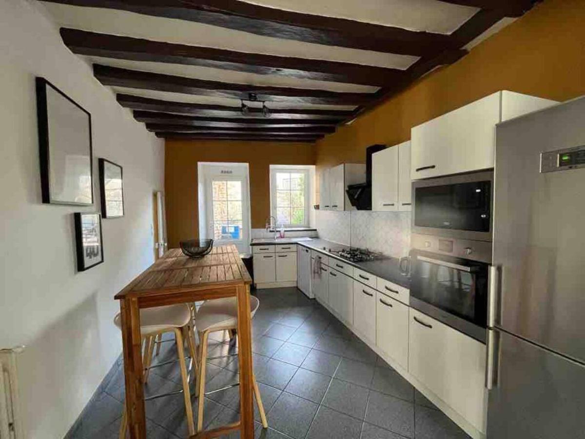 Logement Centre Ville 1 A 4 Chambres Alencon Exterior photo