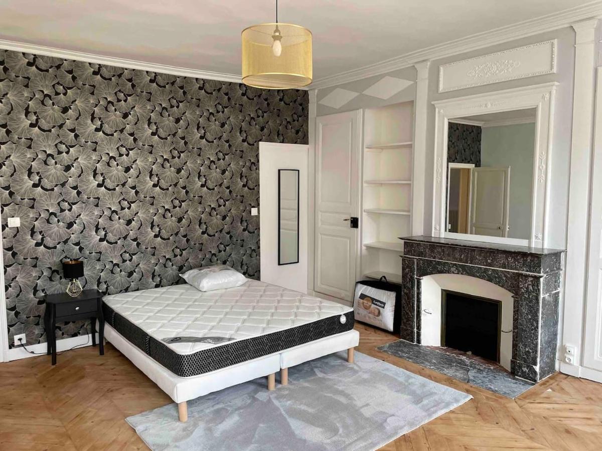Logement Centre Ville 1 A 4 Chambres Alencon Exterior photo